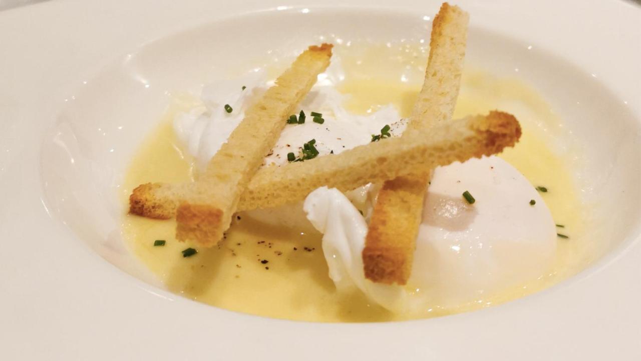 Logis Hotel & Restaurant Du Sauvage La Ferté-Gaucher 外观 照片