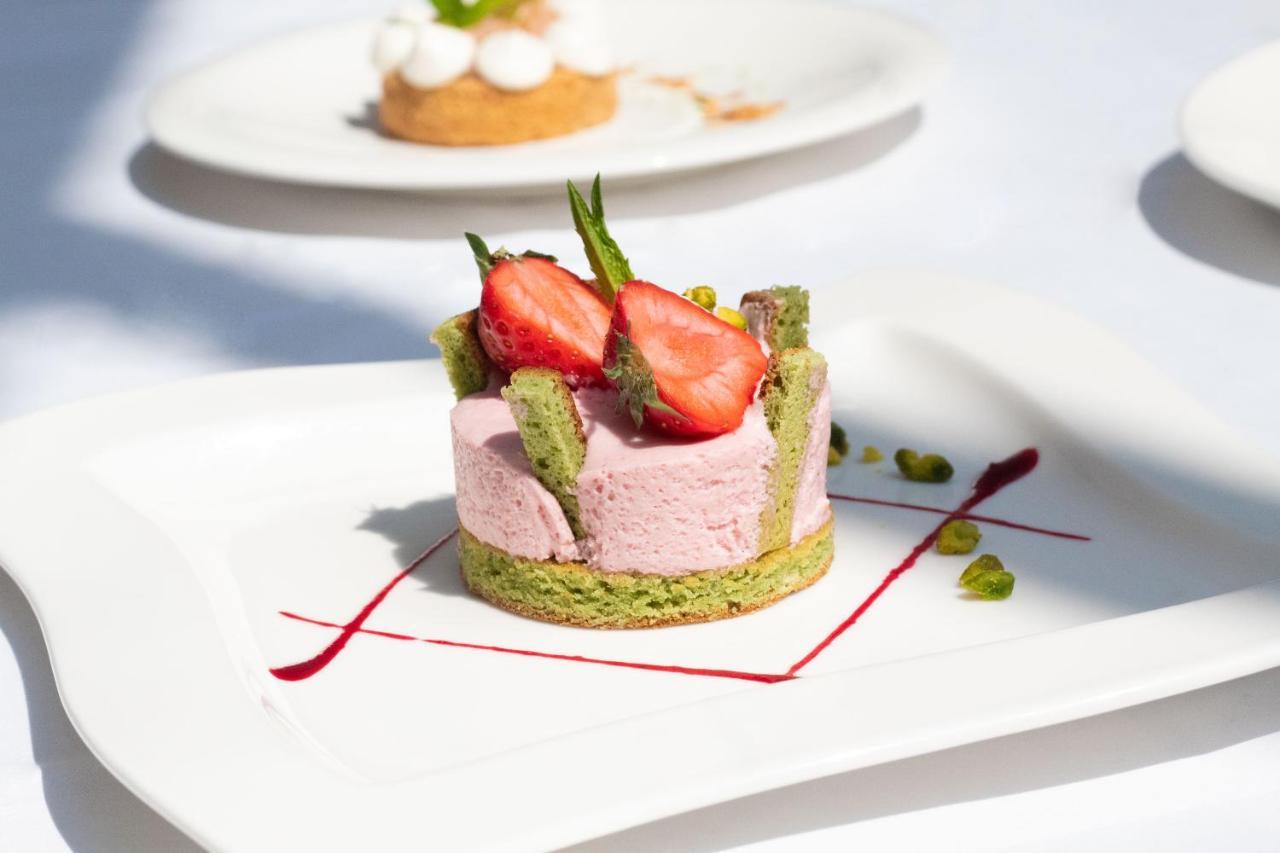 Logis Hotel & Restaurant Du Sauvage La Ferté-Gaucher 外观 照片