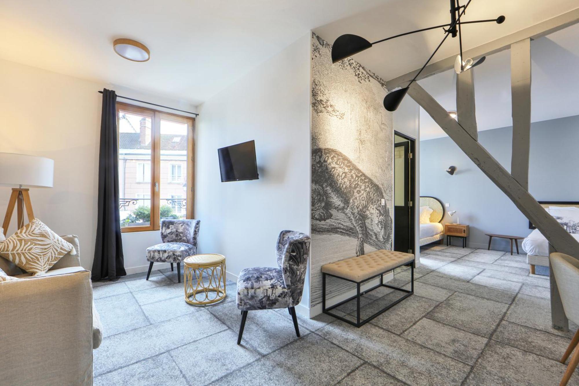 Logis Hotel & Restaurant Du Sauvage La Ferté-Gaucher 客房 照片