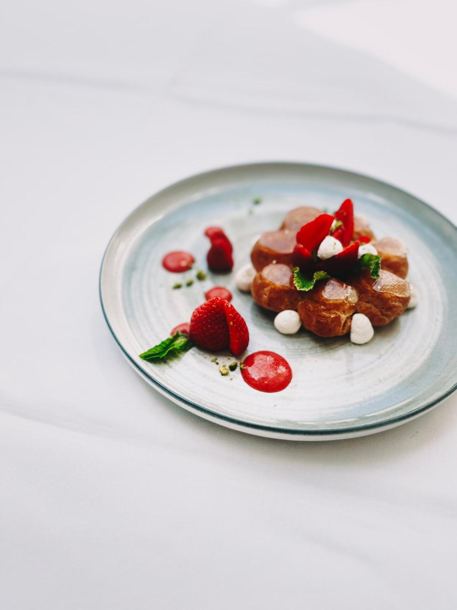 Logis Hotel & Restaurant Du Sauvage La Ferté-Gaucher 外观 照片