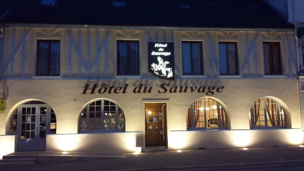 Logis Hotel & Restaurant Du Sauvage La Ferté-Gaucher 外观 照片